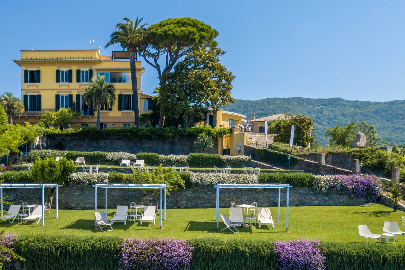 Giardino dell'Hotel Villa Riviera a Lavagna