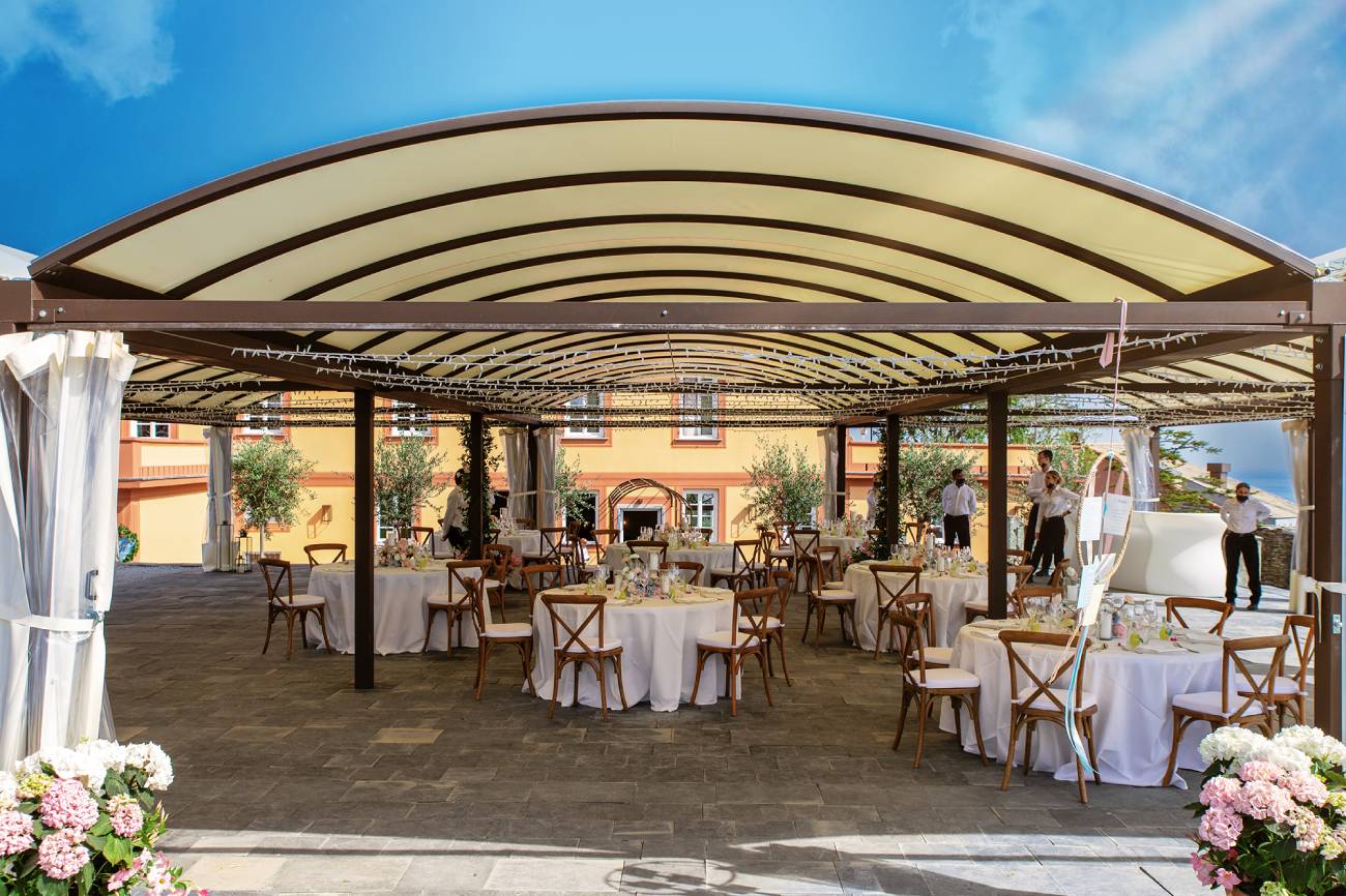 Sala ricevimento per matrimoni dell'Hotel Villa Riviera a Lavagna