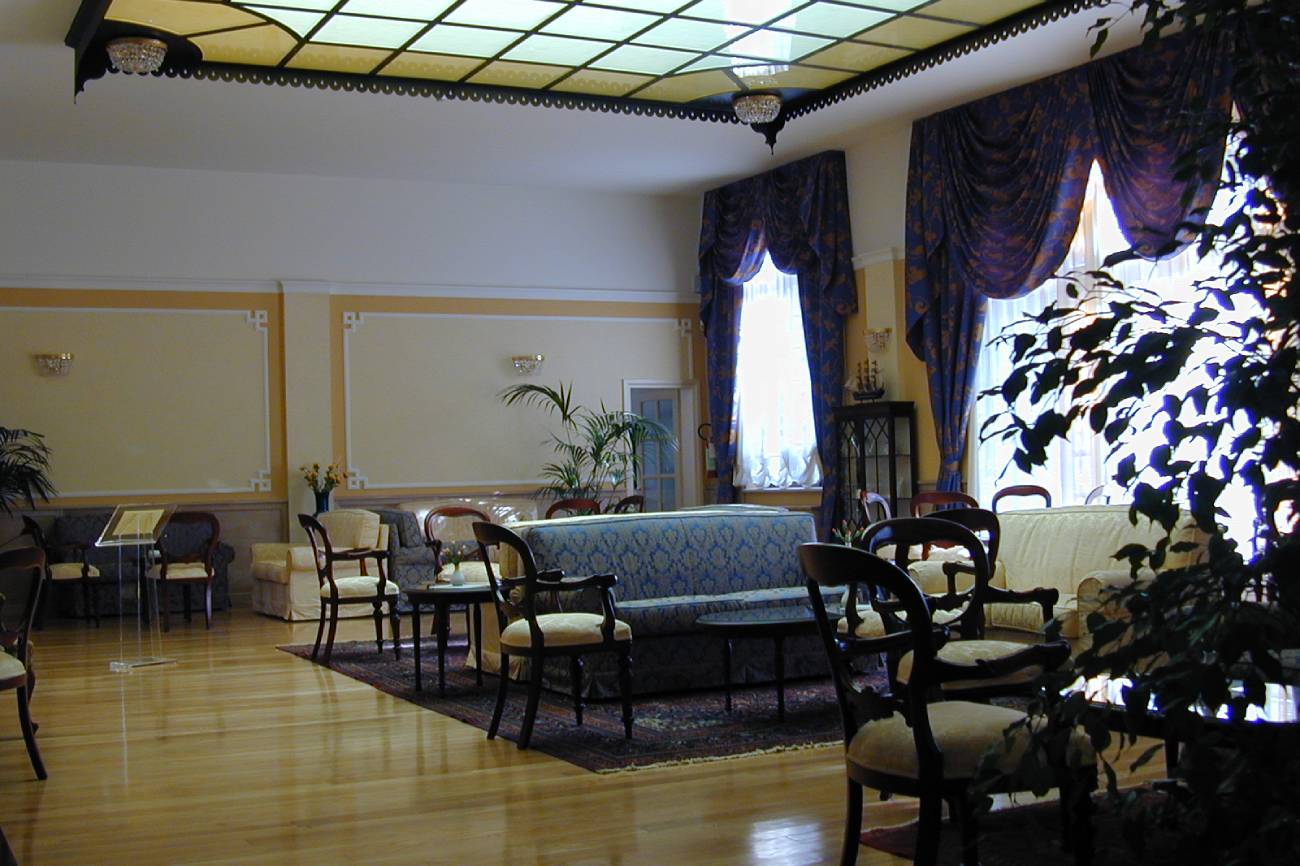 Sala d'attesa dell'Hotel Grande Albergo a Sestri Levante
